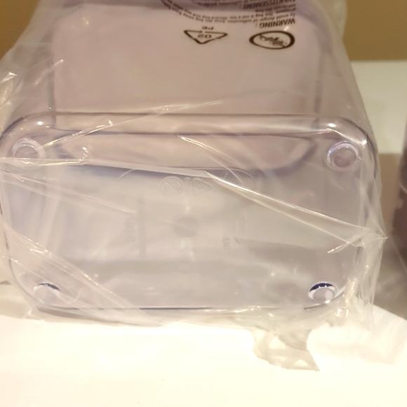 2 x OXO Softworks Pop Containers 1.4 L - Picture 3 of 4